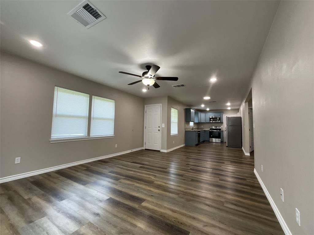 608 N Cedar Street, Malakoff, TX 75148 608 N Cedar Street, Malakoff, TX 75148