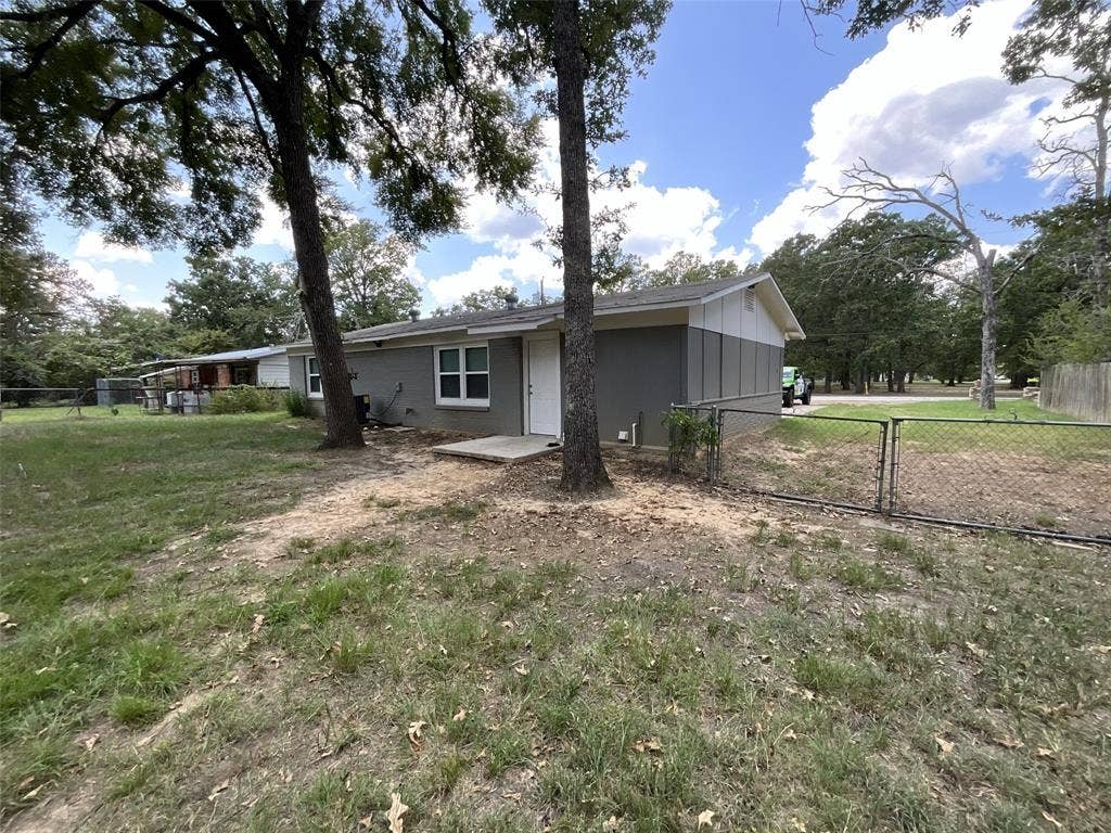 608 N Cedar Street, Malakoff, TX 75148 608 N Cedar Street, Malakoff, TX 75148