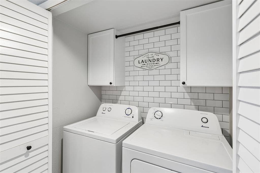 4021 Overdowns Drive, Plano, TX 75023 This laundry room's cabinet storage and cheerful styling make an everyday chore feel a little more fun.