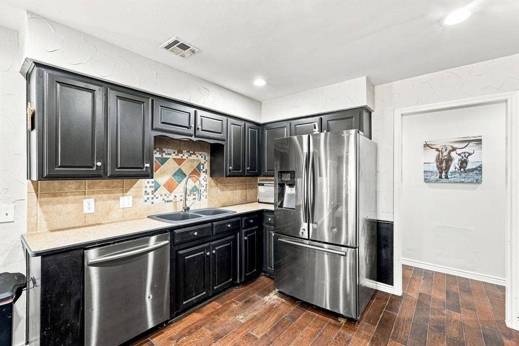 11513 Ridgeview Circle, Fort Worth, TX 76244