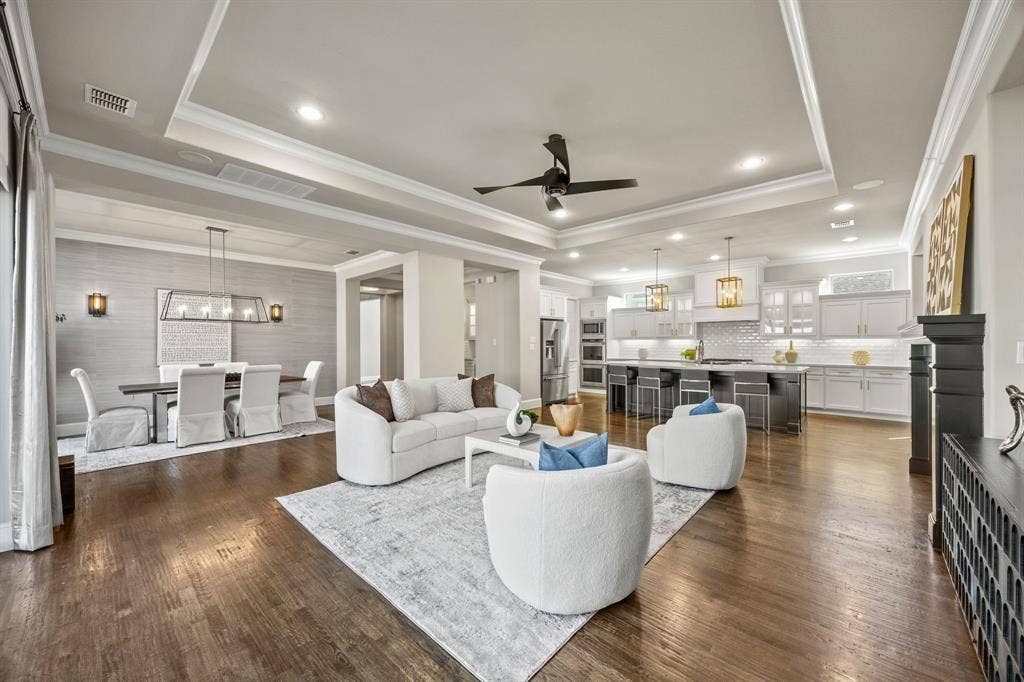 3857 Mashpee Street, Frisco, TX 75034 3857 Mashpee Street, Frisco, TX 75034