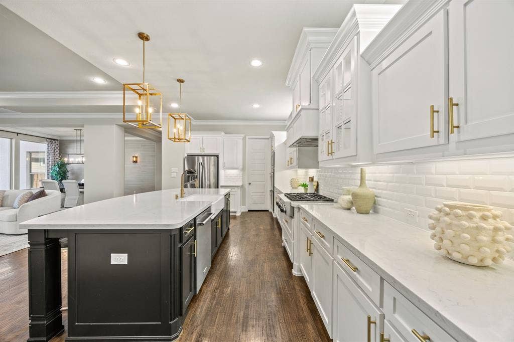 3857 Mashpee Street, Frisco, TX 75034 3857 Mashpee Street, Frisco, TX 75034