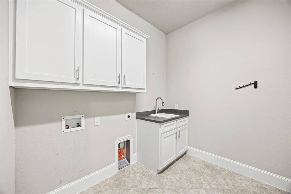 3857 Mashpee Street, Frisco, TX 75034 3857 Mashpee Street, Frisco, TX 75034