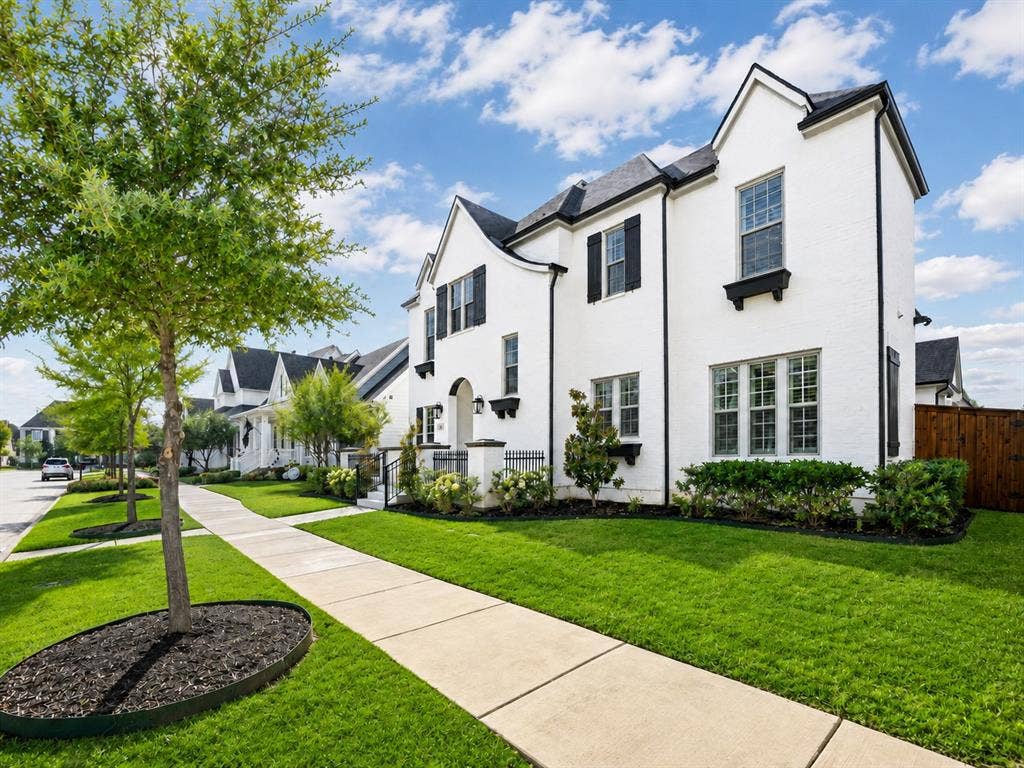 3857 Mashpee Street, Frisco, TX 75034 3857 Mashpee Street, Frisco, TX 75034