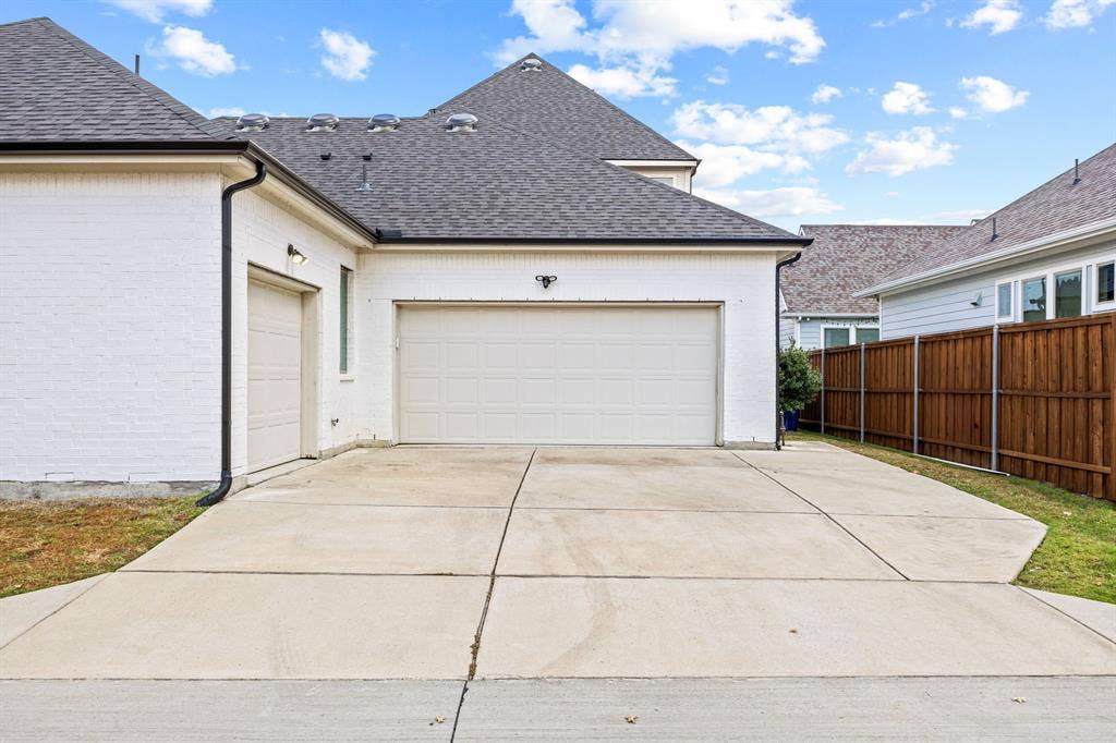 3857 Mashpee Street, Frisco, TX 75034 3857 Mashpee Street, Frisco, TX 75034