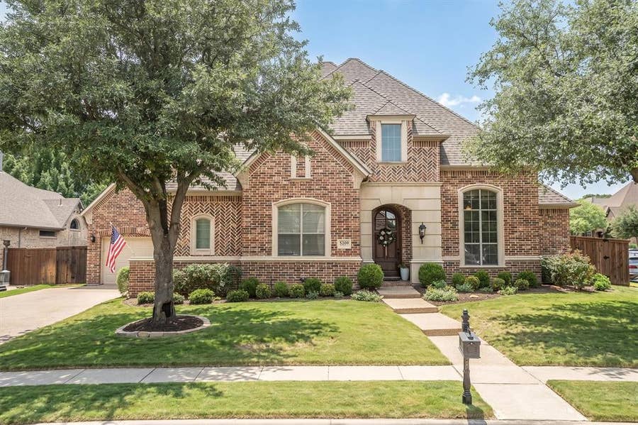 Property photo for 5209 Saddle Drive, Flower Mound, TX