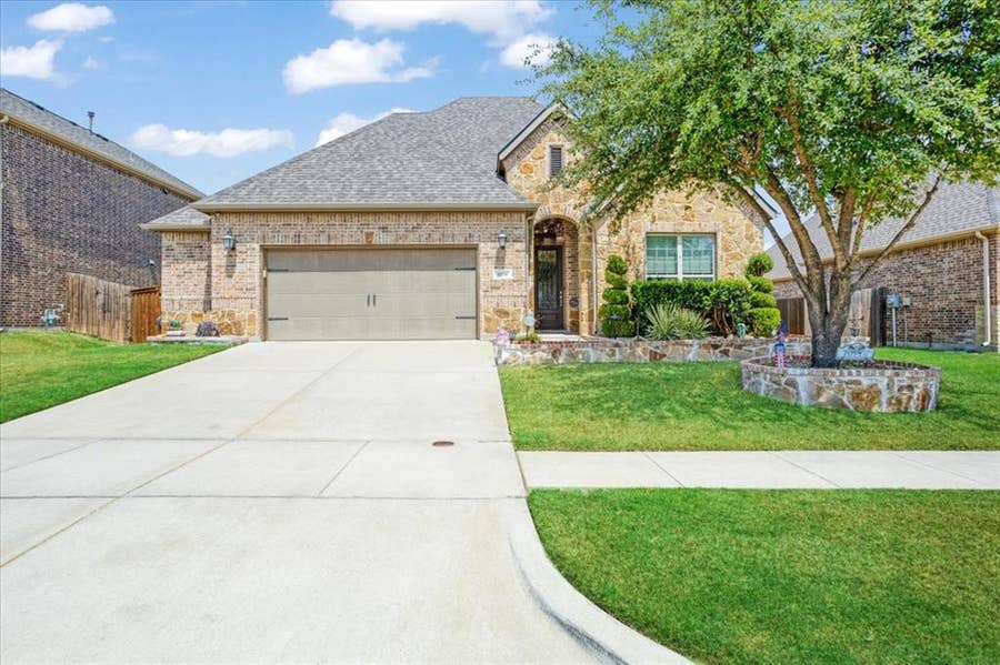 Property photo for 10716 Marble Falls Place, McKinney, TX