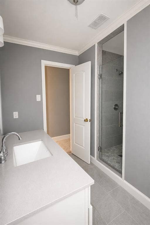 730 Valiant Circle, Garland, TX 75043 SECONDARY BATH