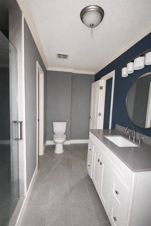 730 Valiant Circle, Garland, TX 75043 SECONDARY BATH