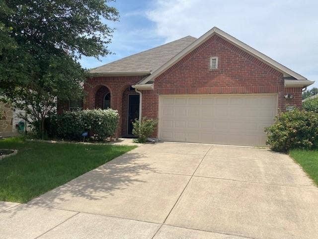 Property photo for 8841 Golden Sunset Trail, Fort Worth, TX