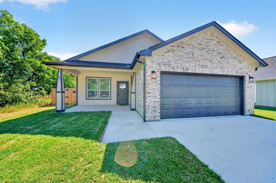 Property photo for 97 S Fir Street, Celeste, TX
