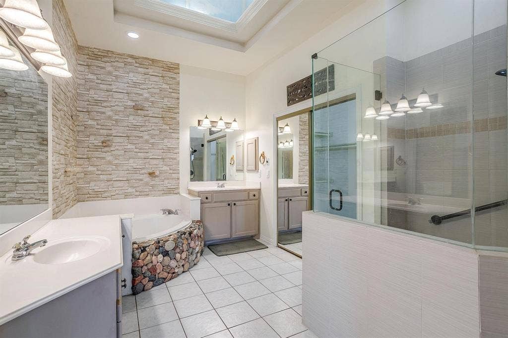 420 Vasey Oak Drive, Keller, TX 76248 420 Vasey Oak Drive, Keller, TX 76248