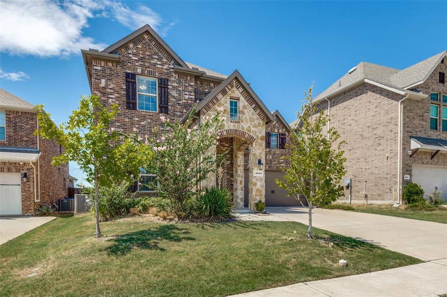 Property photo for 3812 Cosmos Court, Forney, TX