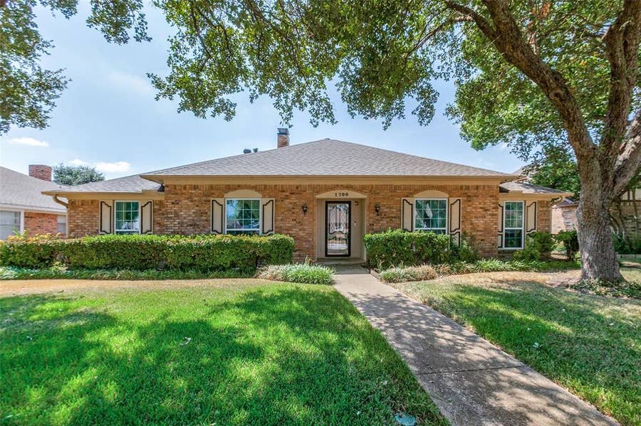 Property photo for 1700 Mayflower Drive, Richardson, TX