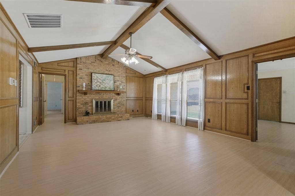 1700 Mayflower Drive, Richardson, TX 75081 Beamed vaulted ceiling