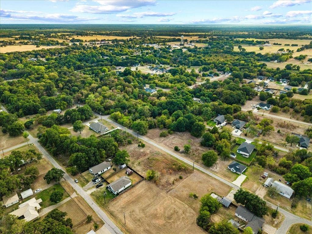 1045 Midway Road, Tool, TX 75143 1045 Midway Road, Tool, TX 75143