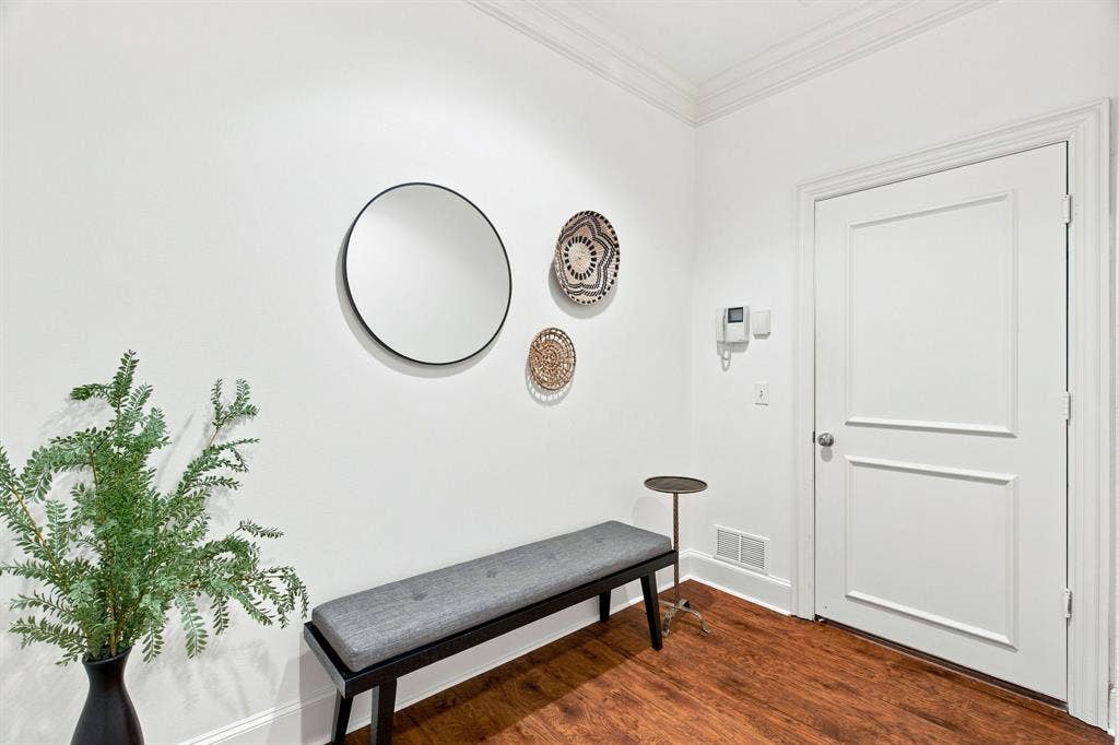 3303 Blackburn Street, #306, Dallas, TX 75204 Entrance across from private elevator and guest access point.