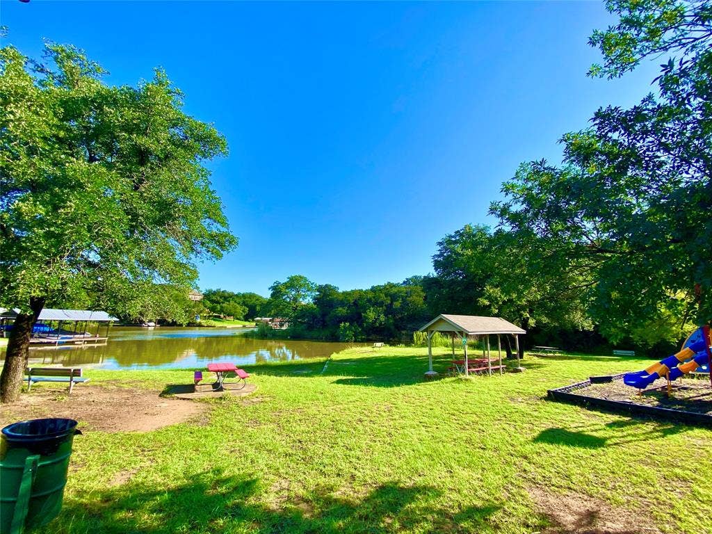 5623 Barkridge Drive, Granbury, TX 76048