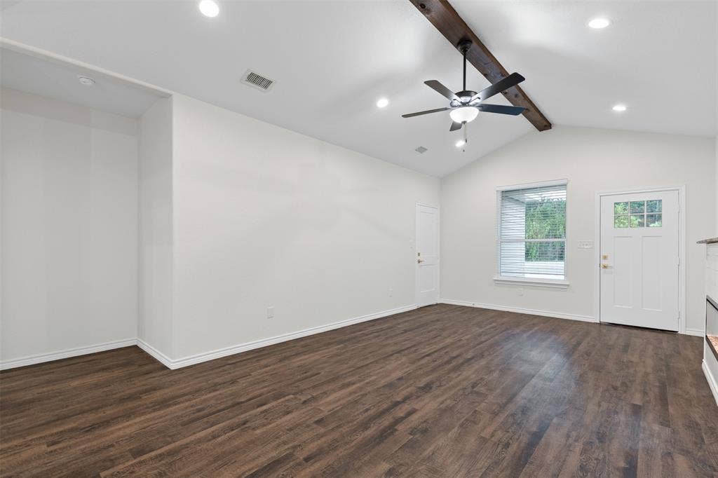 5623 Barkridge Drive, Granbury, TX 76048