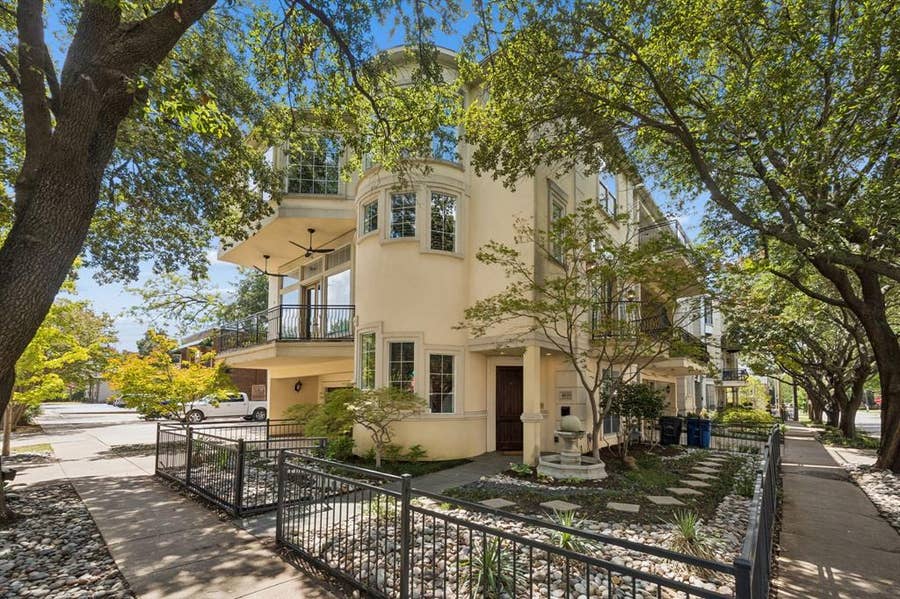Property photo for 4039 Holland Avenue, Dallas, TX