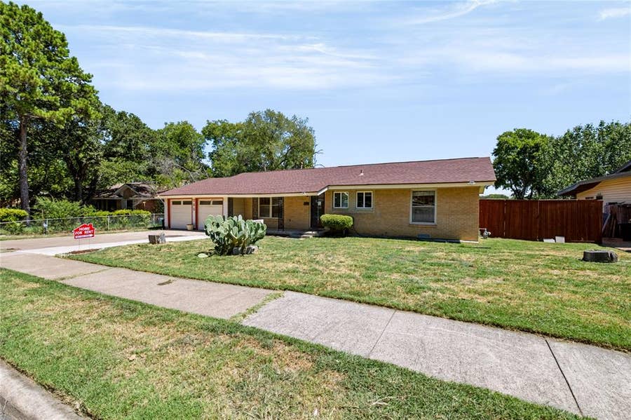 Property photo for 732 Hurstview Drive, Hurst, TX