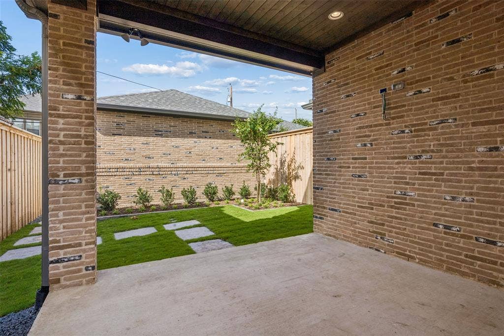 5514/5516 Matalee Avenue, Dallas, TX 75206 5514/5516 Matalee Avenue, Dallas, TX 75206