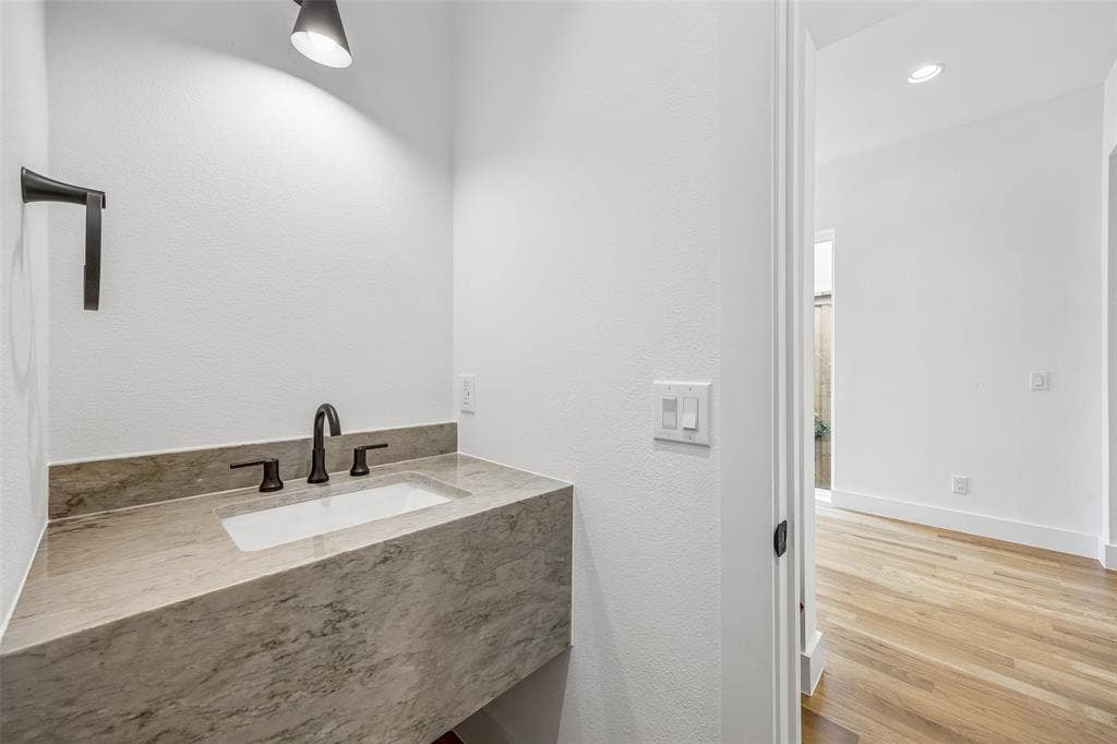 5514/5516 Matalee Avenue, Dallas, TX 75206 5514/5516 Matalee Avenue, Dallas, TX 75206