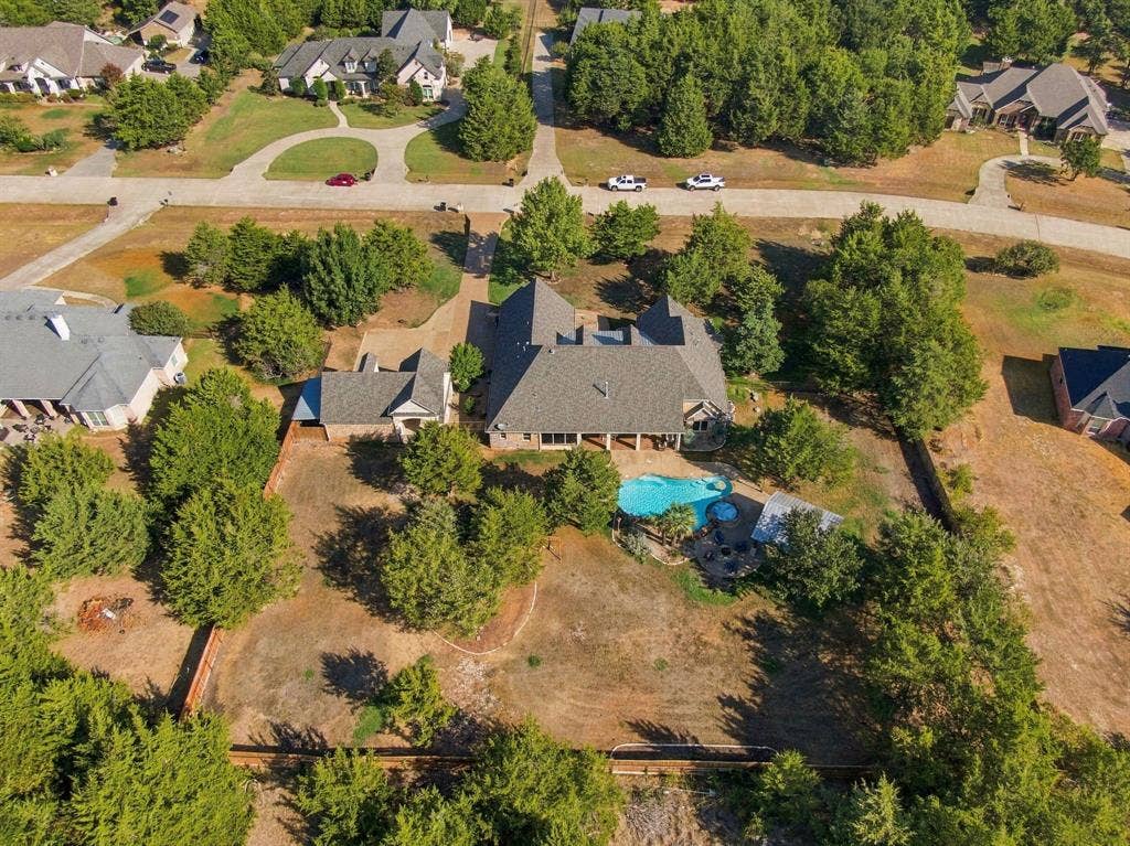 4050 Wisteria Trail, Midlothian, TX 76065 4050 Wisteria Trail, Midlothian, TX 76065