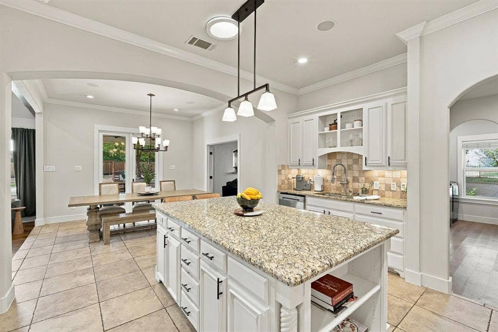 4050 Wisteria Trail, Midlothian, TX 76065 4050 Wisteria Trail, Midlothian, TX 76065