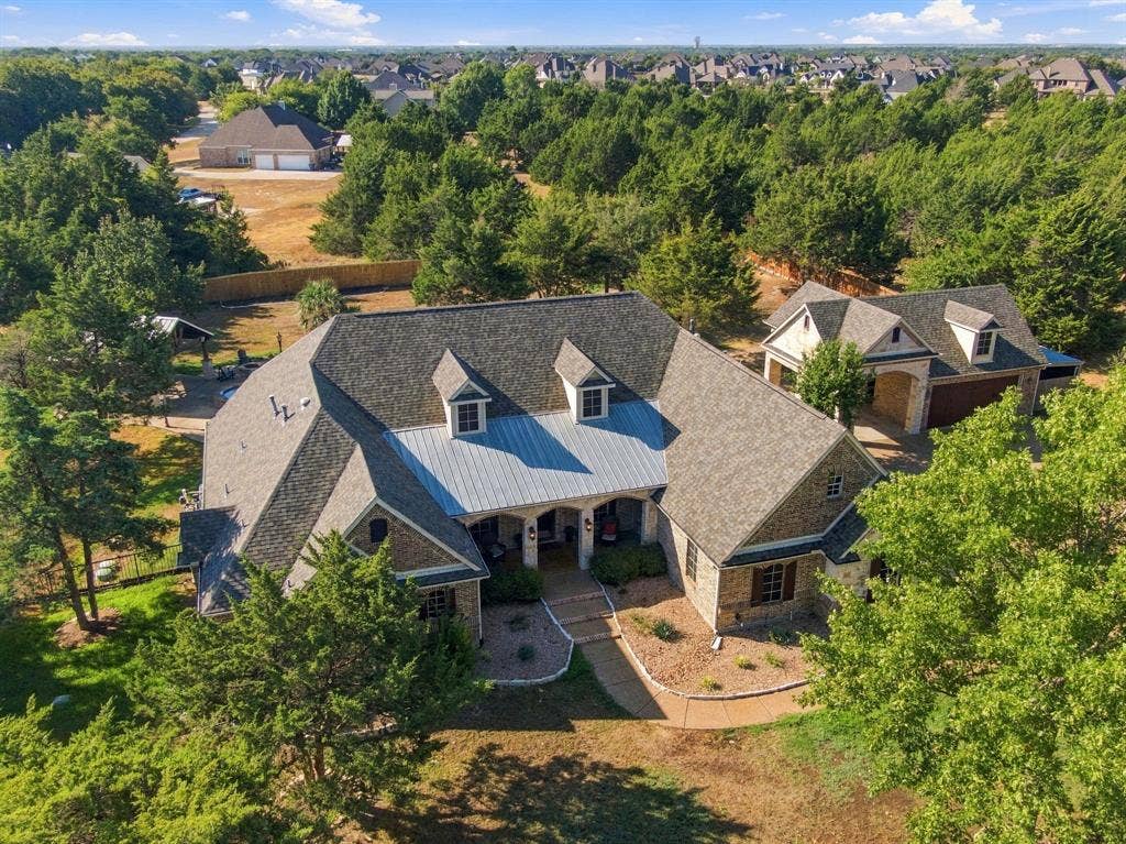 4050 Wisteria Trail, Midlothian, TX 76065 4050 Wisteria Trail, Midlothian, TX 76065