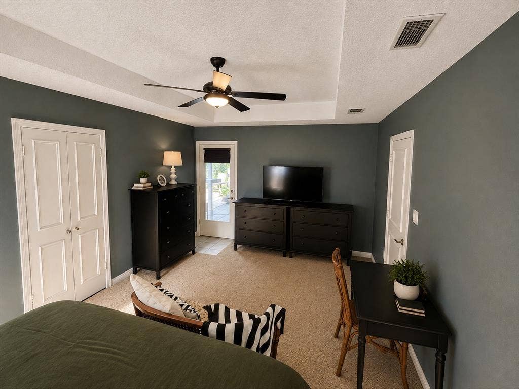 2858 Cresthaven Drive, Grapevine, TX 76051 2858 Cresthaven Drive, Grapevine, TX 76051