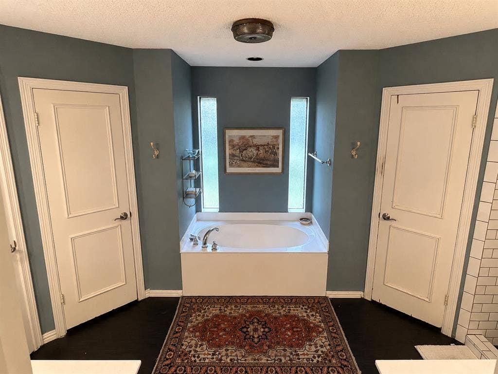 2858 Cresthaven Drive, Grapevine, TX 76051 2858 Cresthaven Drive, Grapevine, TX 76051