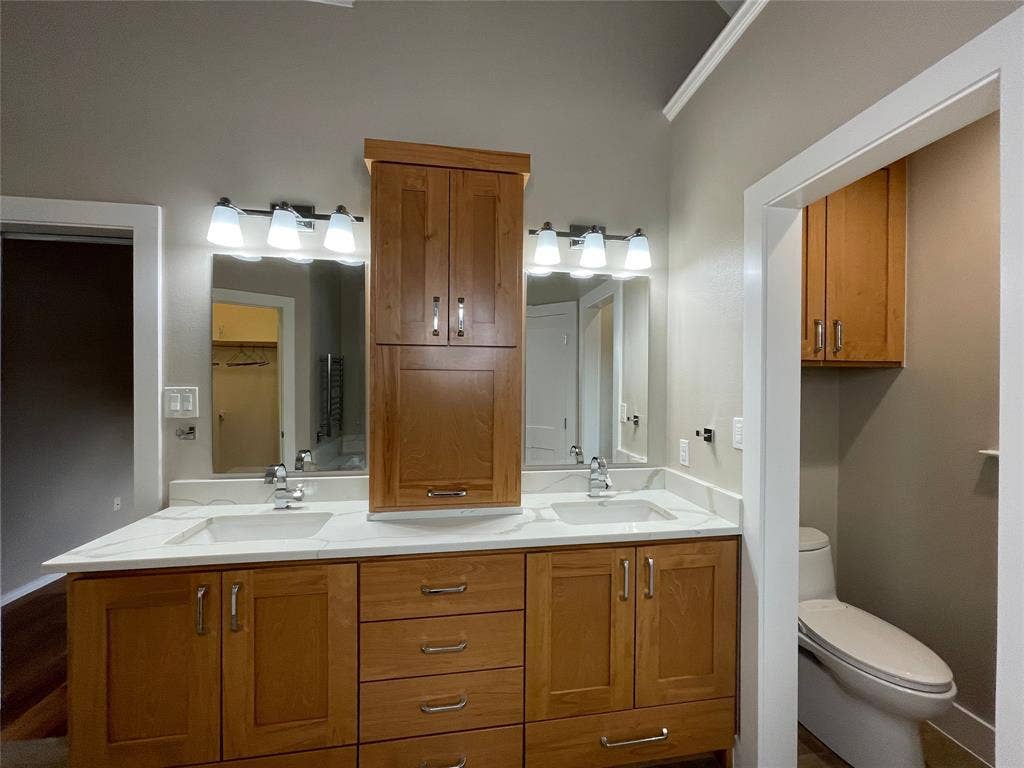 1818 Haydenbend Circle, Grapevine, TX 76051 1818 Haydenbend Circle, Grapevine, TX 76051