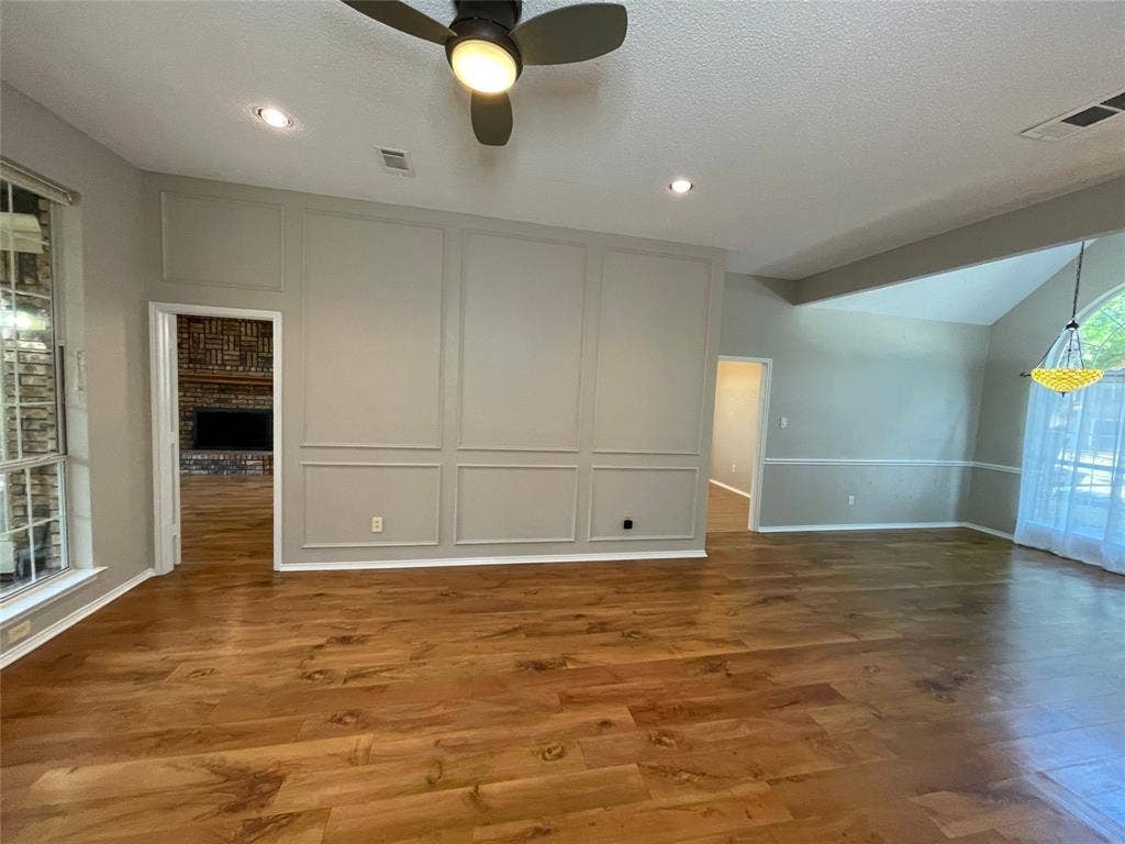 1818 Haydenbend Circle, Grapevine, TX 76051 Living and Dining