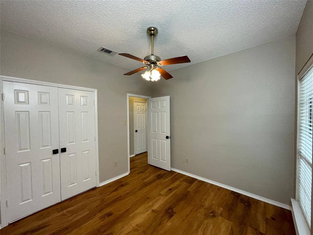 1818 Haydenbend Circle, Grapevine, TX 76051 1818 Haydenbend Circle, Grapevine, TX 76051