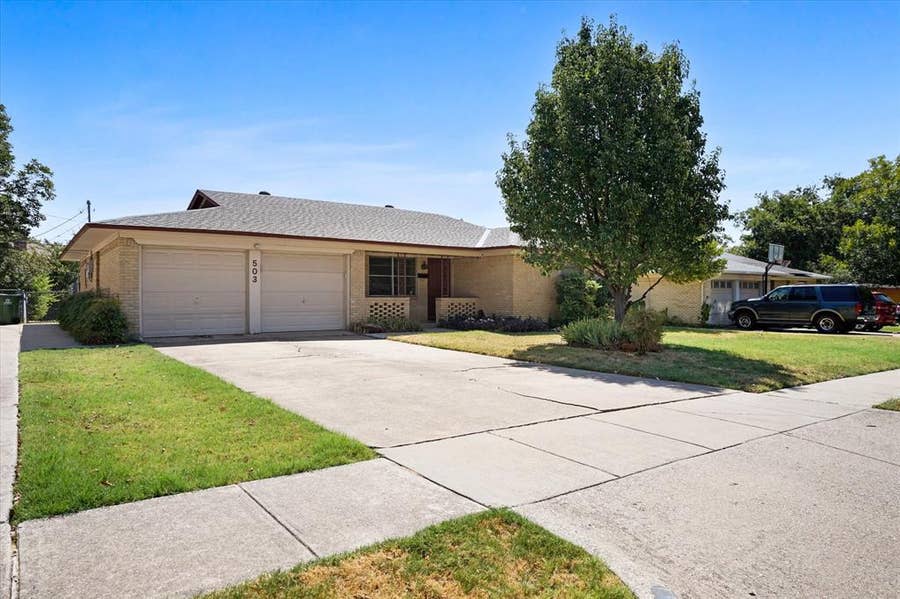 Property photo for 503 Harriett Street, Arlington, TX