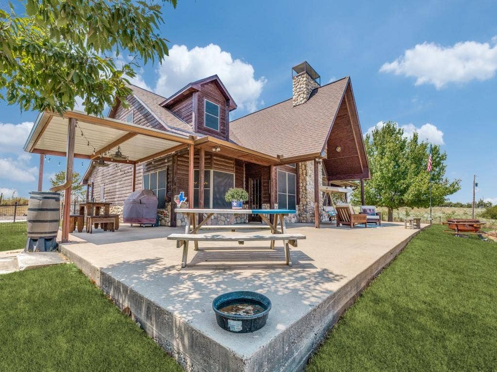 1240 Union Hill Road, Ennis, TX 75119 1240 Union Hill Road, Ennis, TX 75119