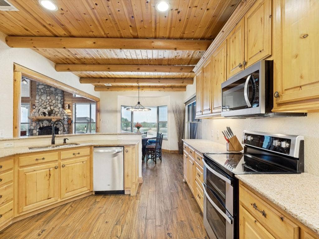 1240 Union Hill Road, Ennis, TX 75119 1240 Union Hill Road, Ennis, TX 75119