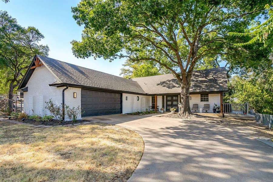 Property photo for 5315 Meadowbrook Drive, Fort Worth, TX