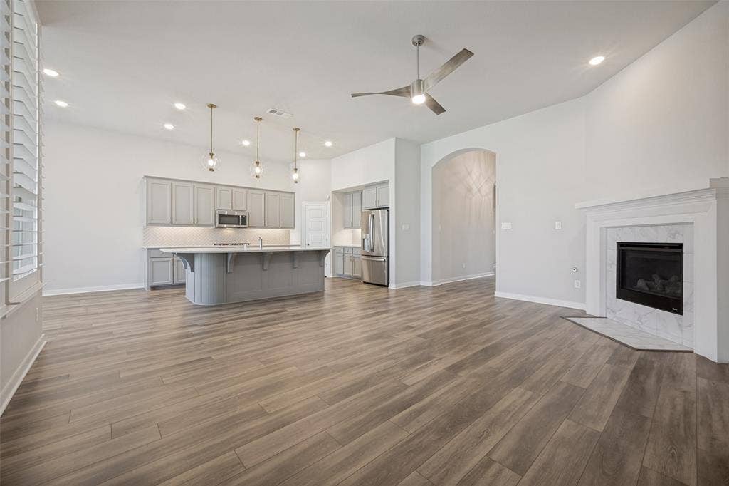 817 Nuthatch Court, Argyle, TX 76226