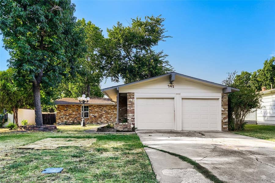 Property photo for 741 Greenhaven Drive, Richardson, TX