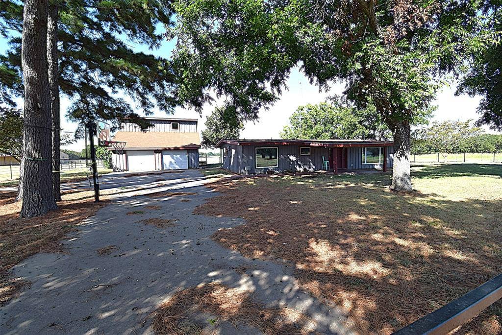 2222 CR-134, Kaufman, TX 75142 2222 CR-134, Kaufman, TX 75142