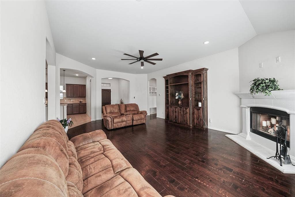 1268 County Road 4797, Springtown, TX 76082 1268 County Road 4797, Springtown, TX 76082