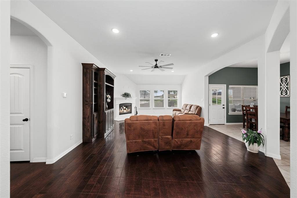 1268 County Road 4797, Springtown, TX 76082 1268 County Road 4797, Springtown, TX 76082