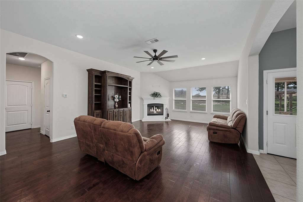 1268 County Road 4797, Springtown, TX 76082 1268 County Road 4797, Springtown, TX 76082
