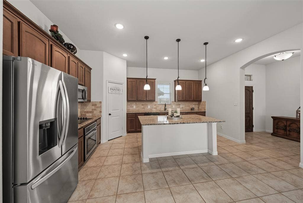 1268 County Road 4797, Springtown, TX 76082 1268 County Road 4797, Springtown, TX 76082