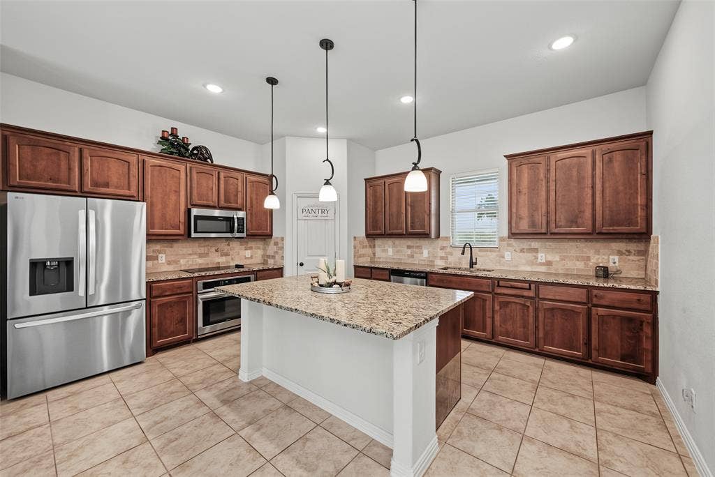 1268 County Road 4797, Springtown, TX 76082 1268 County Road 4797, Springtown, TX 76082