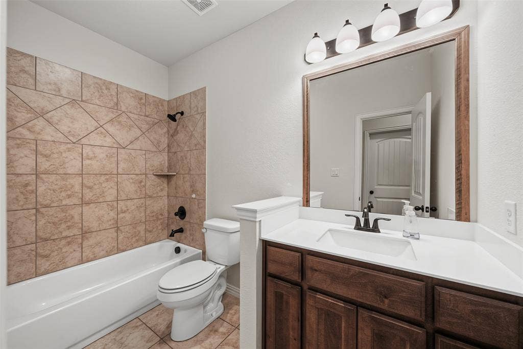1268 County Road 4797, Springtown, TX 76082 1268 County Road 4797, Springtown, TX 76082