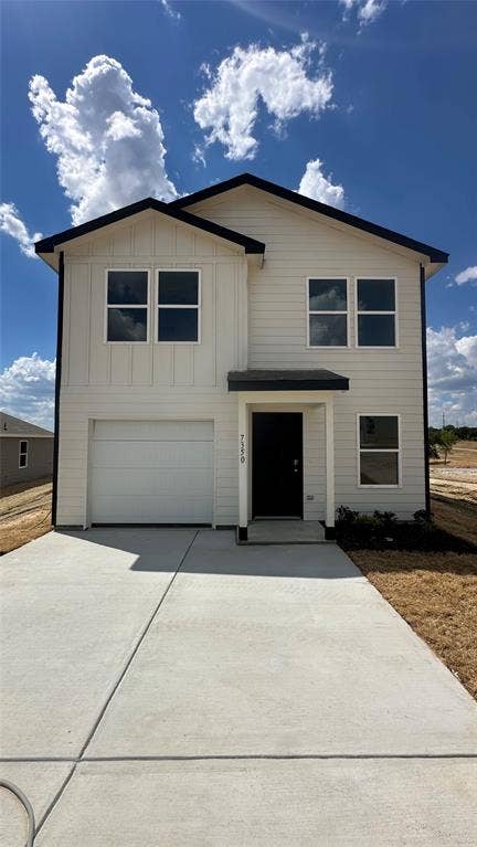 Property photo for 7350 Mistletoe Trail, Granbury, TX