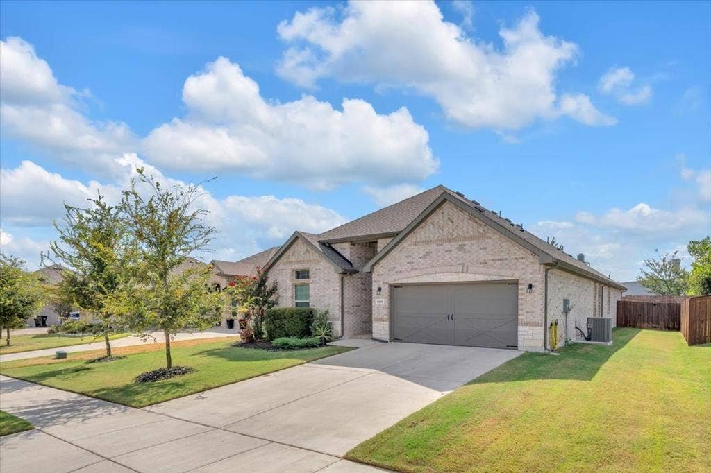 1017 Fairhaven Drive, Midlothian, TX 76065 1017 Fairhaven Drive, Midlothian, TX 76065